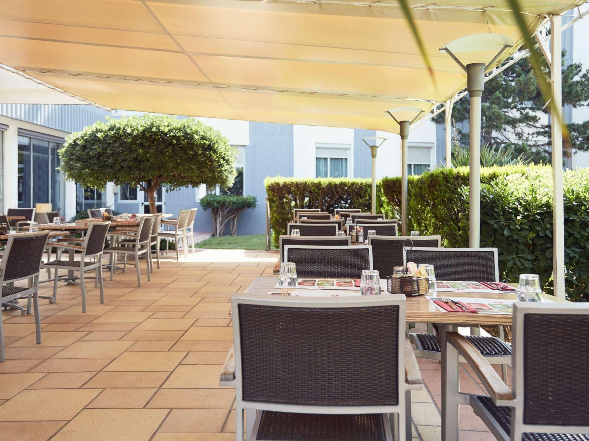 Ibis Styles Toulon La Seyne Sur Mer Buitenkant foto